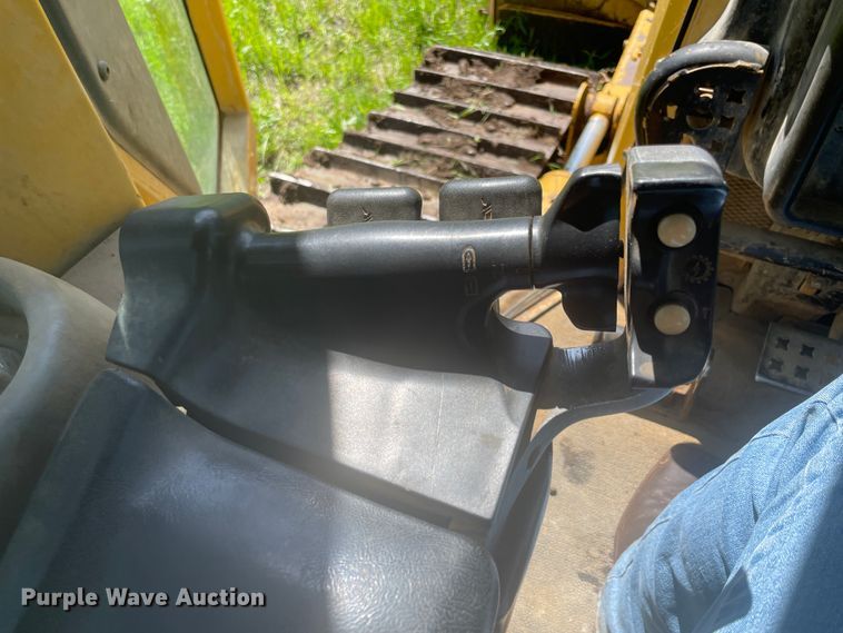 image for item IR9982 2006 Caterpillar D5N XL  dozer