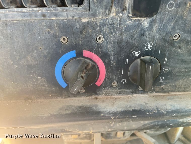 image for item IR9982 2006 Caterpillar D5N XL  dozer