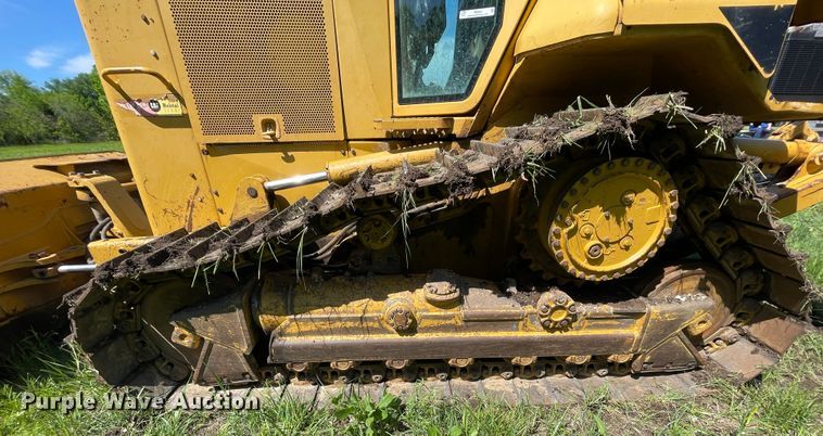 image for item IR9982 2006 Caterpillar D5N XL  dozer