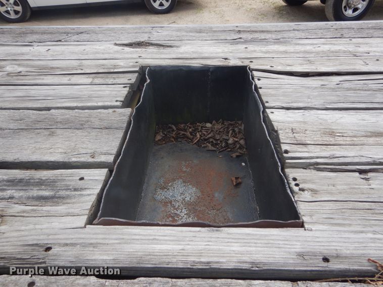 image for item IT9055 1994 Cronkhite  equipment trailer