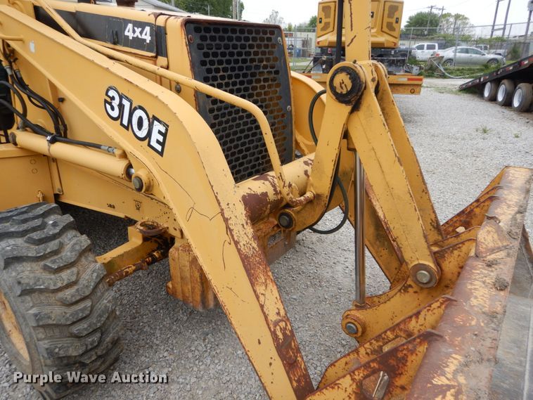 image for item IT9062 1998 John Deere 310E  backhoe