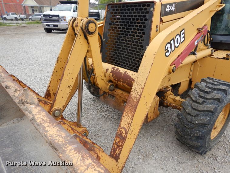 image for item IT9062 1998 John Deere 310E  backhoe