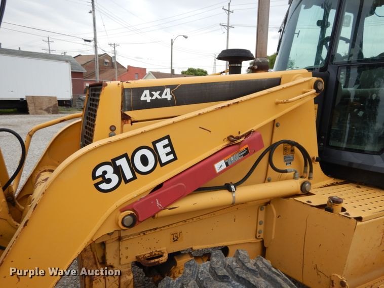 image for item IT9062 1998 John Deere 310E  backhoe