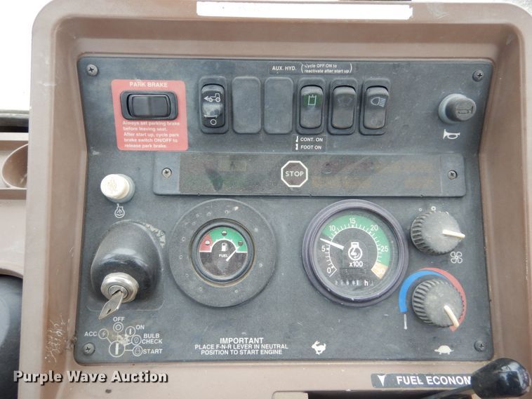 image for item IT9062 1998 John Deere 310E  backhoe