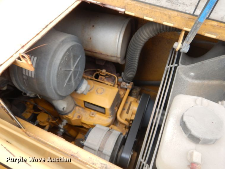 image for item IT9062 1998 John Deere 310E  backhoe