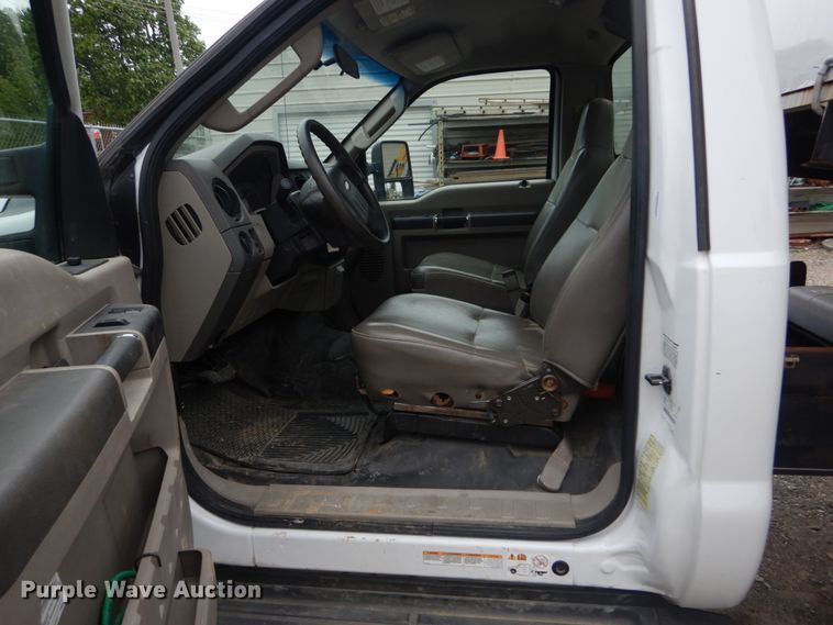 image for item IT9063 2008 Ford F550 XL  dump truck