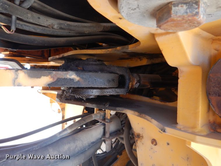 image for item IT9068 2004 Volvo L70E  wheel loader