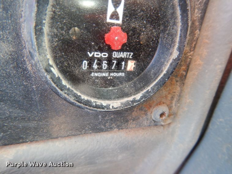 image for item IT9068 2004 Volvo L70E  wheel loader