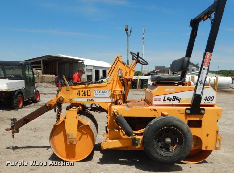 image for item IT9069 LeeBoy 400 Super  double drum vibratory roller