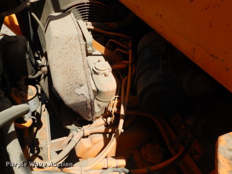 image for item IT9069 LeeBoy 400 Super  double drum vibratory roller