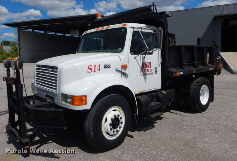 image for item IT9073 1997 International 4700  dump truck