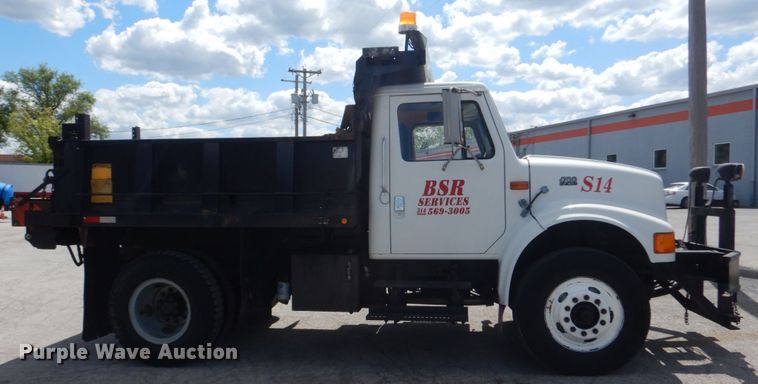 image for item IT9073 1997 International 4700  dump truck