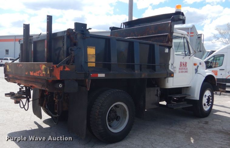 image for item IT9073 1997 International 4700  dump truck