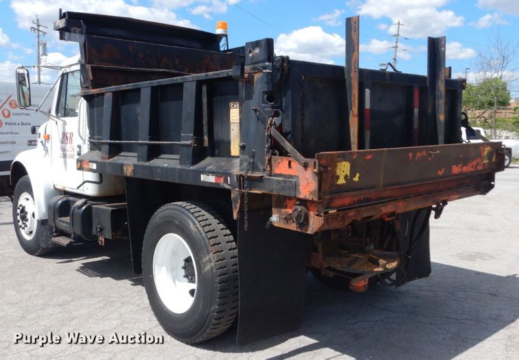 image for item IT9073 1997 International 4700  dump truck