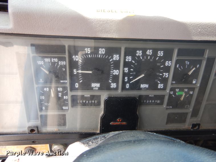 image for item IT9073 1997 International 4700  dump truck