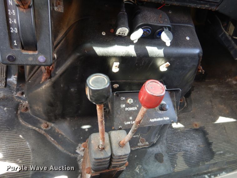 image for item IT9073 1997 International 4700  dump truck