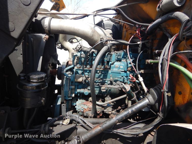 image for item IT9073 1997 International 4700  dump truck