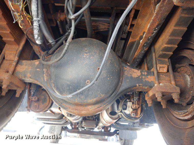 image for item IT9073 1997 International 4700  dump truck