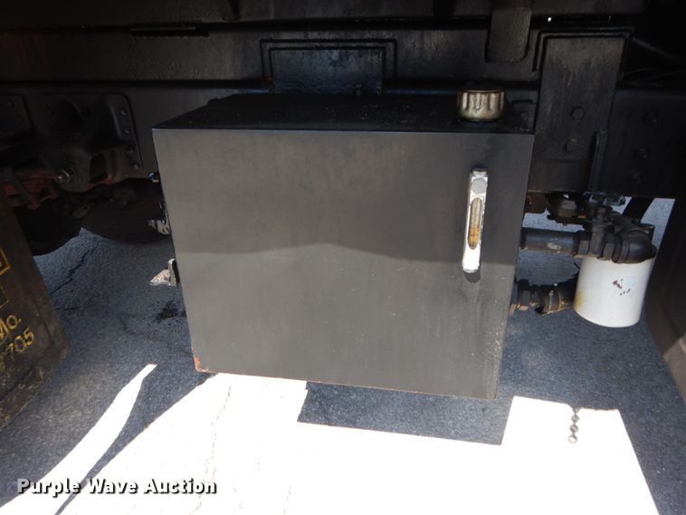 image for item IT9074 1997 GMC C7500  dump truck