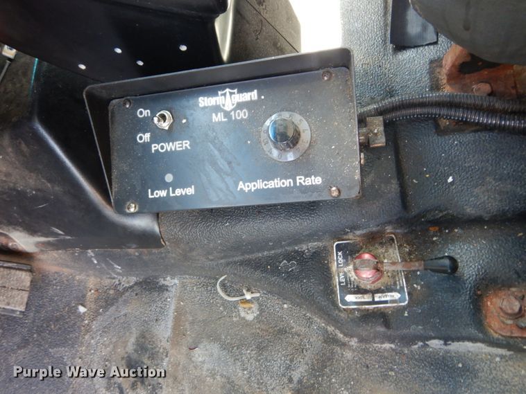 image for item IT9074 1997 GMC C7500  dump truck