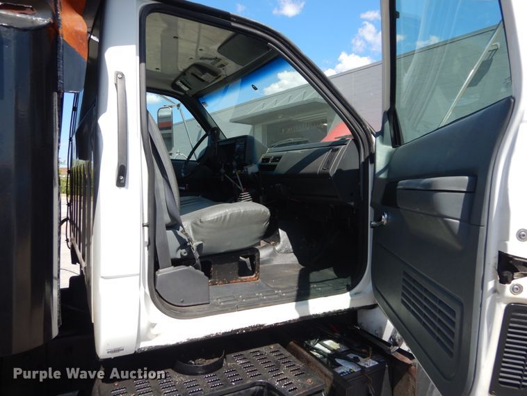 image for item IT9074 1997 GMC C7500  dump truck