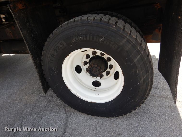 image for item IT9074 1997 GMC C7500  dump truck