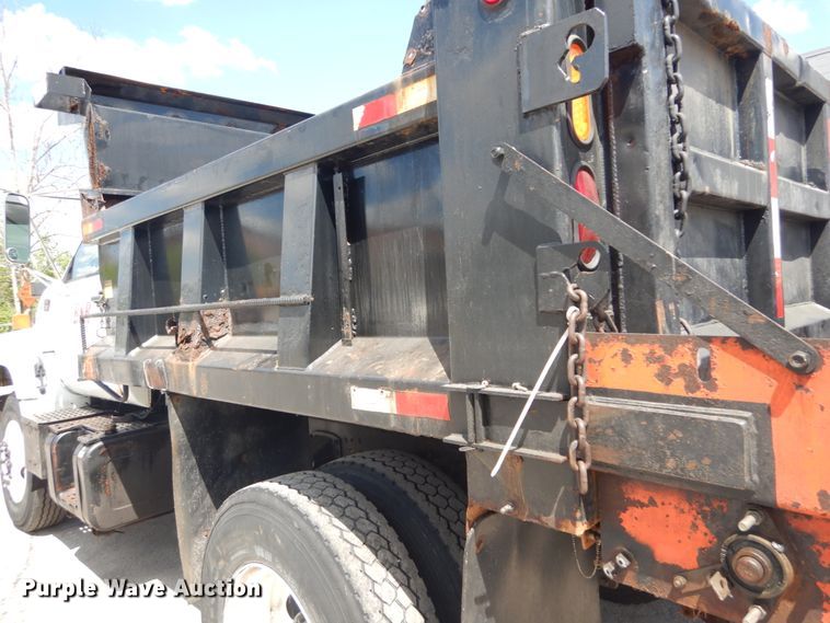 image for item IT9075 1998 GMC C8500  dump truck