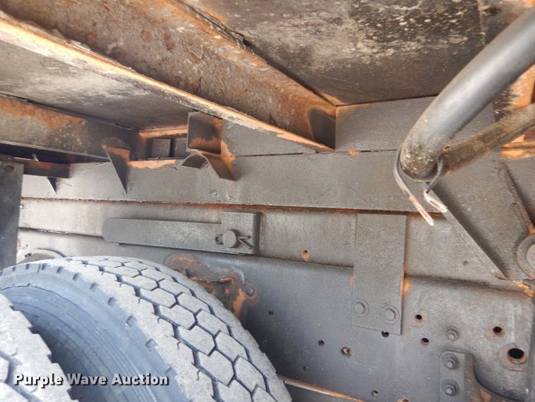 image for item IT9075 1998 GMC C8500  dump truck