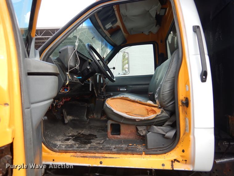 image for item IT9075 1998 GMC C8500  dump truck