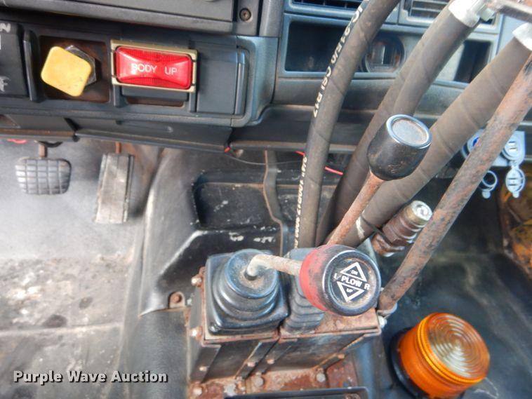 image for item IT9075 1998 GMC C8500  dump truck