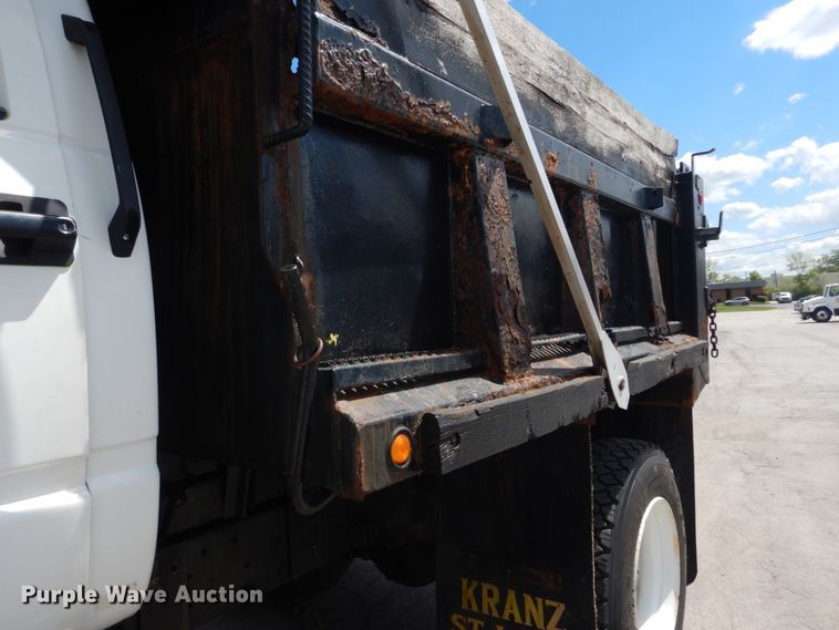 image for item IT9076 1997 Chevrolet C6500  dump truck