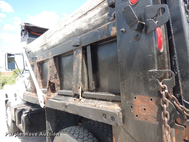 image for item IT9076 1997 Chevrolet C6500  dump truck