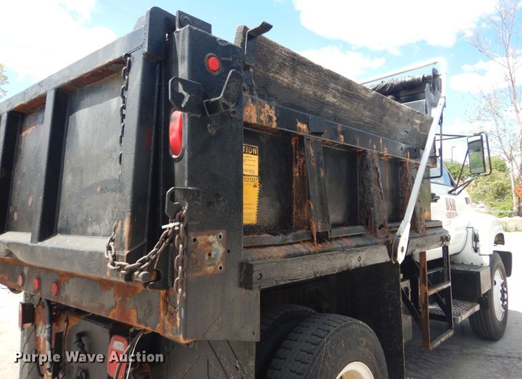 image for item IT9076 1997 Chevrolet C6500  dump truck