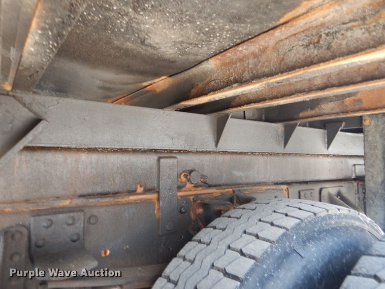 image for item IT9076 1997 Chevrolet C6500  dump truck