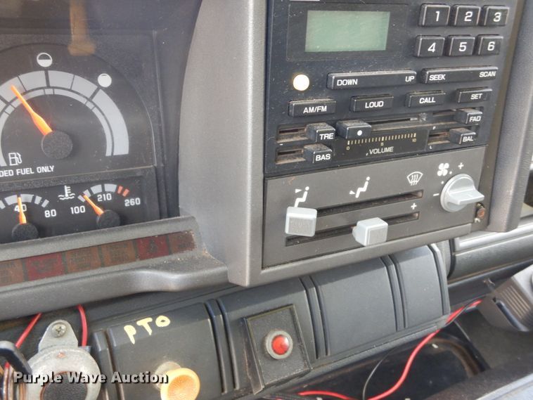 image for item IT9076 1997 Chevrolet C6500  dump truck