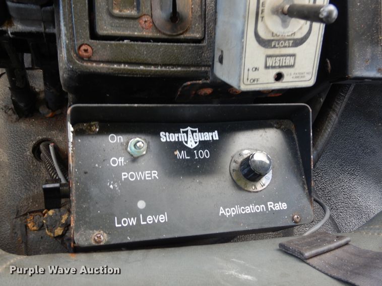 image for item IT9076 1997 Chevrolet C6500  dump truck