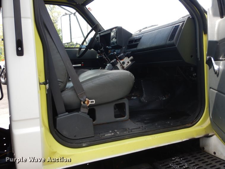 image for item IT9076 1997 Chevrolet C6500  dump truck