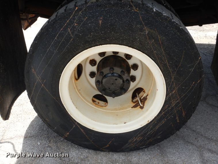 image for item IT9076 1997 Chevrolet C6500  dump truck