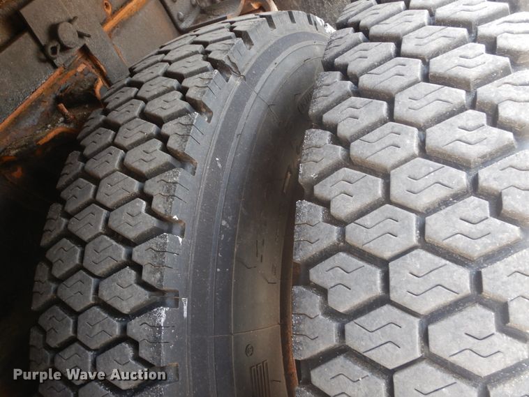 image for item IT9076 1997 Chevrolet C6500  dump truck