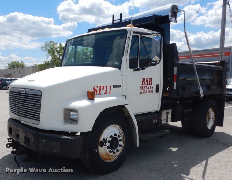 image for item IT9077 1996 Freightliner FL70  dump truck