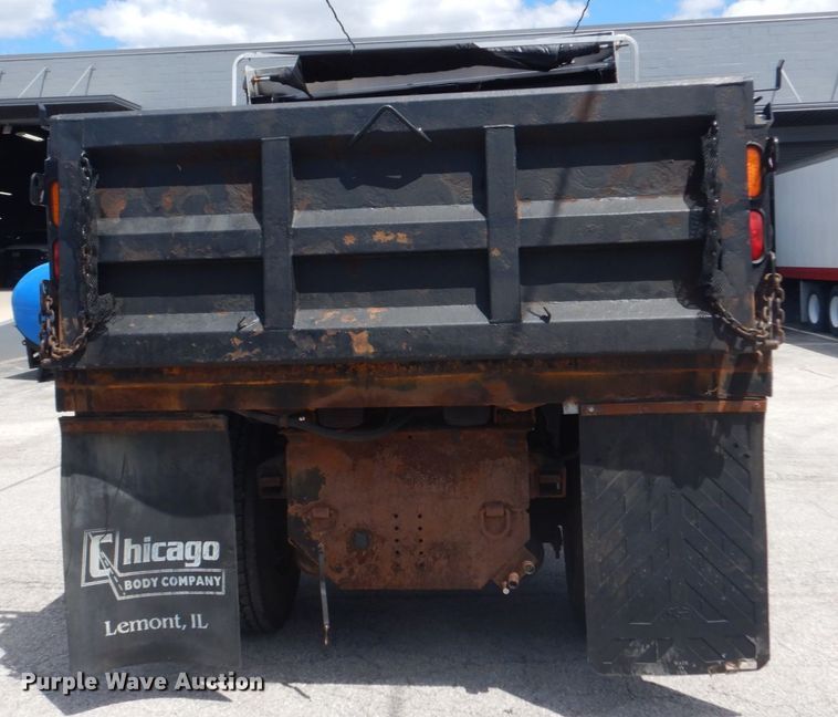 image for item IT9077 1996 Freightliner FL70  dump truck