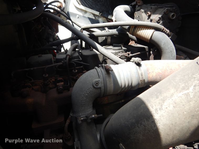 image for item IT9077 1996 Freightliner FL70  dump truck