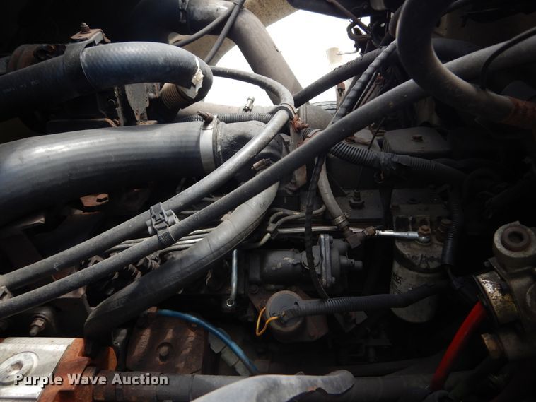 image for item IT9077 1996 Freightliner FL70  dump truck