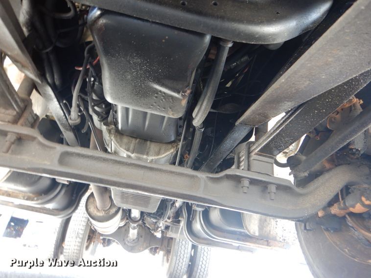 image for item IT9077 1996 Freightliner FL70  dump truck