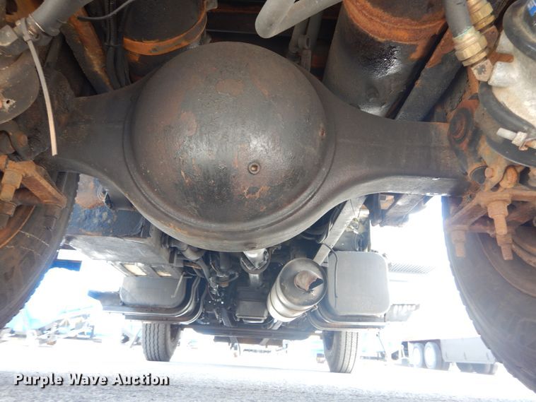 image for item IT9077 1996 Freightliner FL70  dump truck