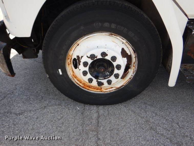 image for item IT9077 1996 Freightliner FL70  dump truck