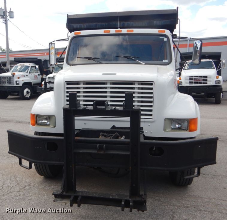 image for item IT9078 1997 International 4700  dump truck
