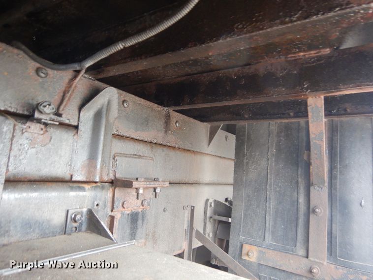 image for item IT9078 1997 International 4700  dump truck