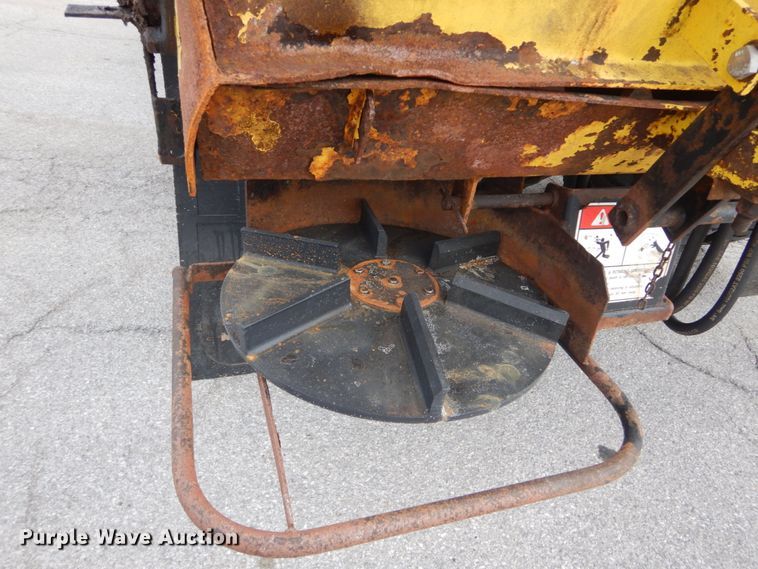 image for item IT9078 1997 International 4700  dump truck