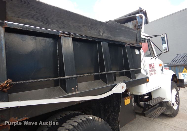 image for item IT9078 1997 International 4700  dump truck